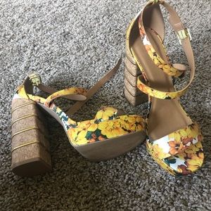 Chunky floral high heels wedges strappy size 8